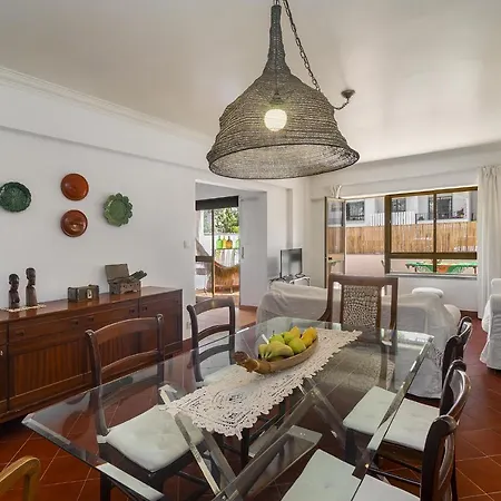 Carcavelos Flat 5 Mins From The By Soulplaces 아파트