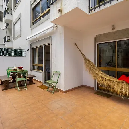 아파트 Carcavelos Flat 5 Mins From The By Soulplaces 카르카벨로스