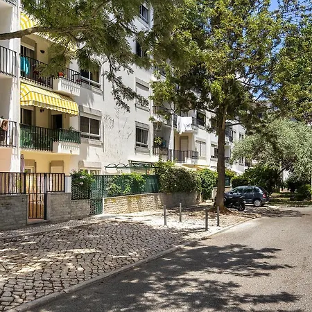 Carcavelos Flat 5 Mins From The By Soulplaces 아파트