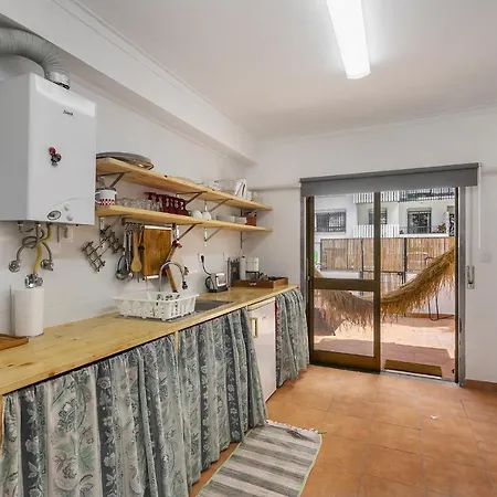 아파트 Carcavelos Flat 5 Mins From The By Soulplaces 카르카벨로스