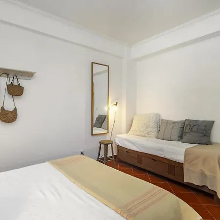Carcavelos Flat 5 Mins From The By Soulplaces 아파트