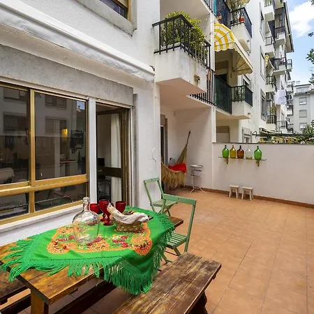Carcavelos Flat 5 Mins From The By Soulplaces